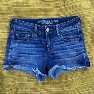 American Eagle | Shortie Dark Wash Raw Hem Jean Shorts